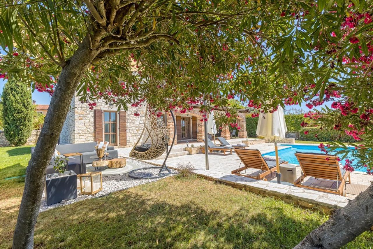 Villa Santolina Baderna Ngoại thất bức ảnh